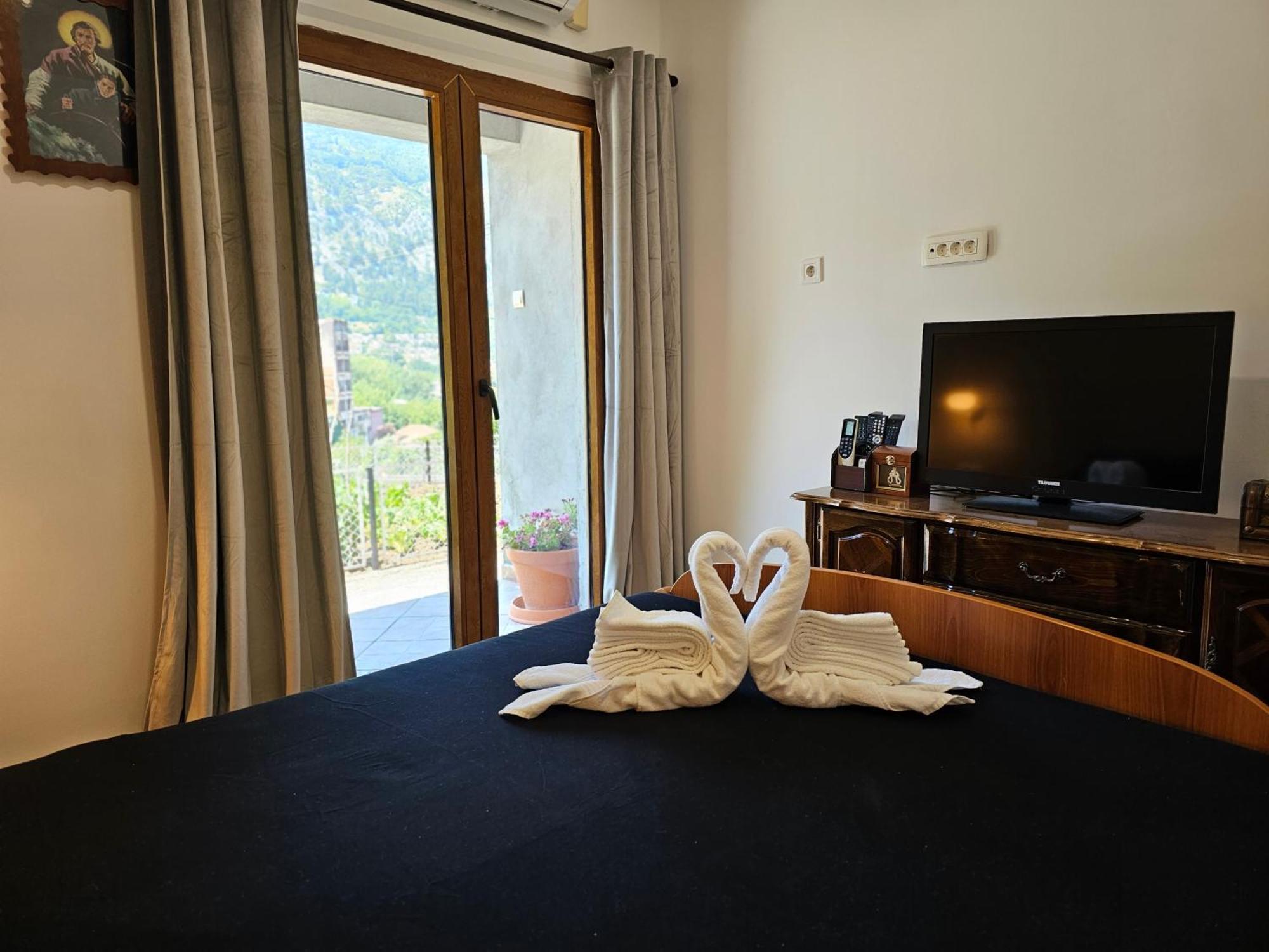 Clive Apartments Kotor Eksteriør billede